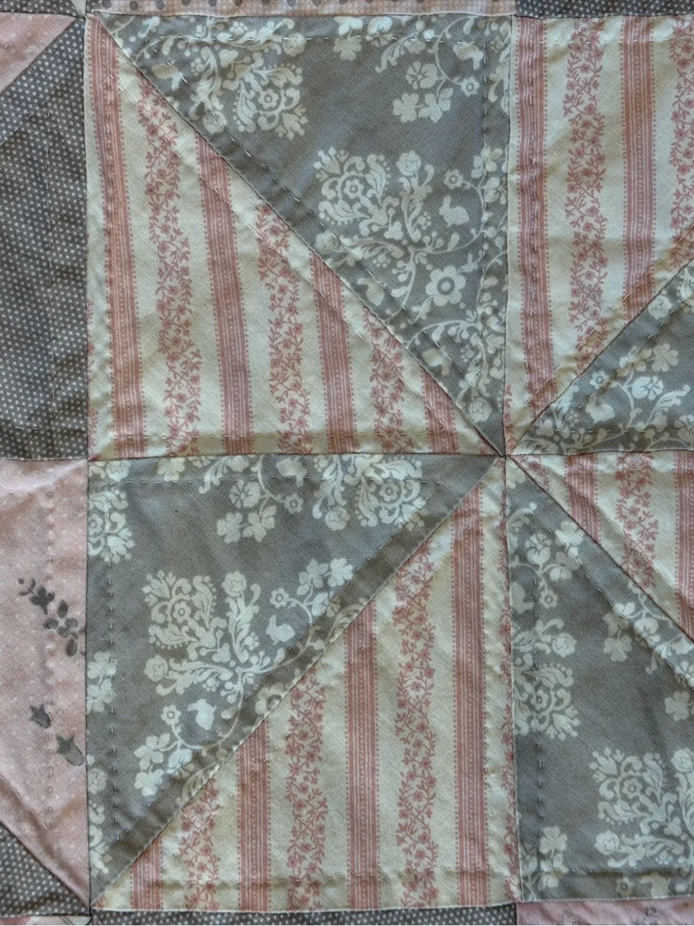 Handmade‎ Baby E is for Elephant Quilt or play blanket 50x39 Pink & Gray